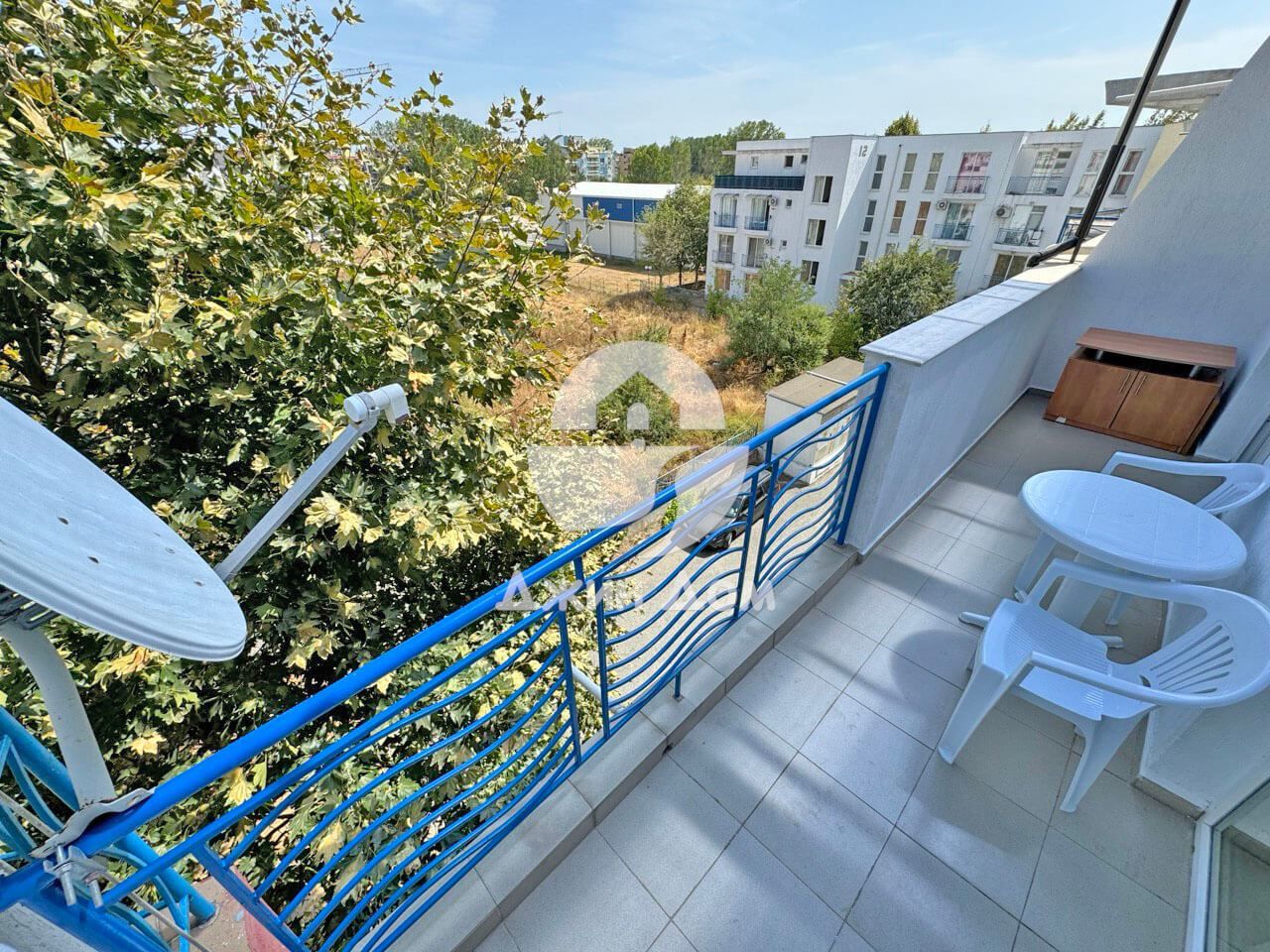 Продава се Двустаен апартамент в к.к. Слънчев бряг - 43 кв.м за 1117 €/кв.м - Снимка #3