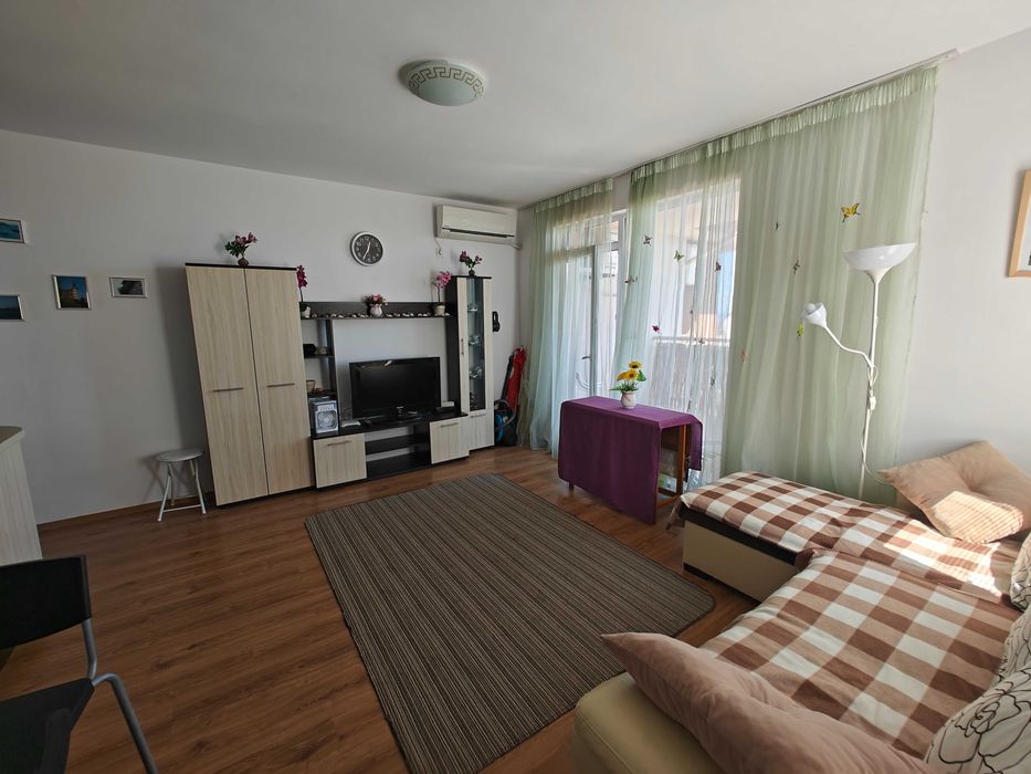 Продава се Двустаен апартамент в Созопол - 67 кв.м за 1187 €/кв.м - Снимка #3
