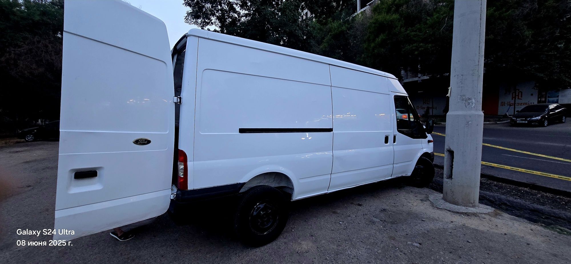 Ford transit metan gaz tayor furgon idyal sostayina hech qanqa ish yoq
