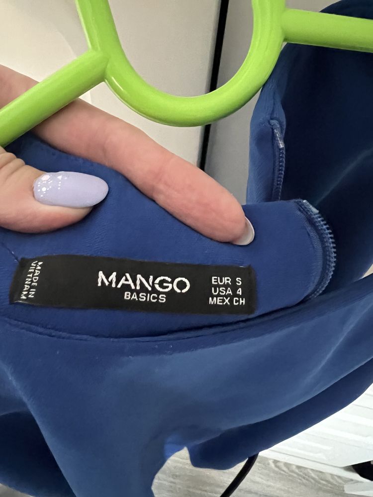 Платье Mango