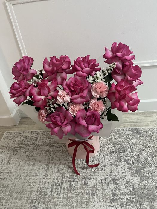 Продам две цветы свежые цена за двоих