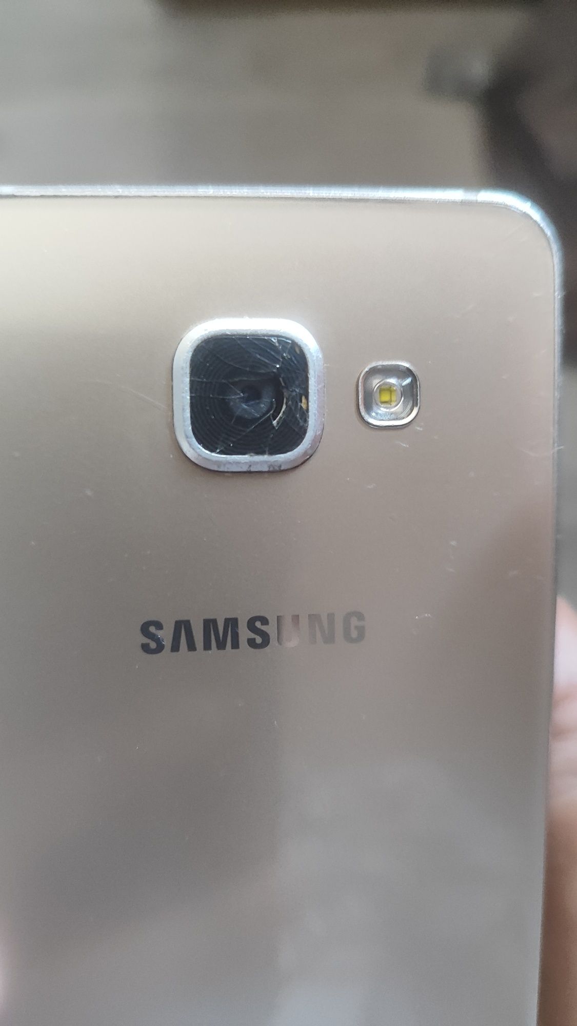 Samsung Galaxy A3 (6)