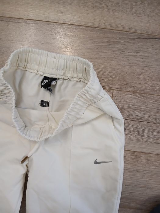 Дамско долнище анцунг Nike