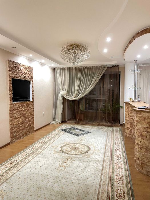Продам 3х комнатную квартиру (Набережная)