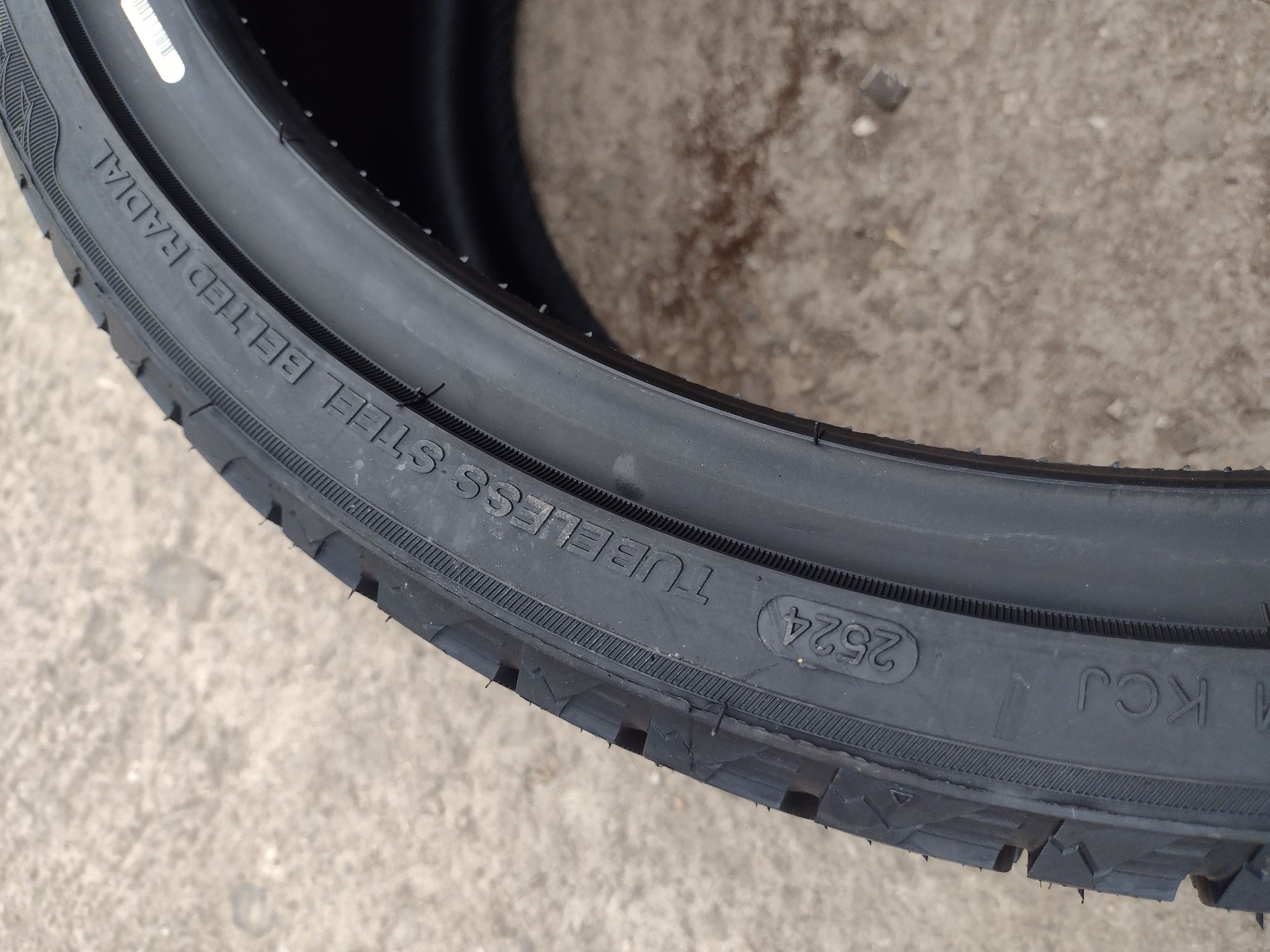 Нови 275/30/20 Goodride SW618 dot2324