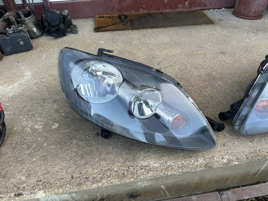 Фар/Фарове за Фолксваген Голф Плюс!