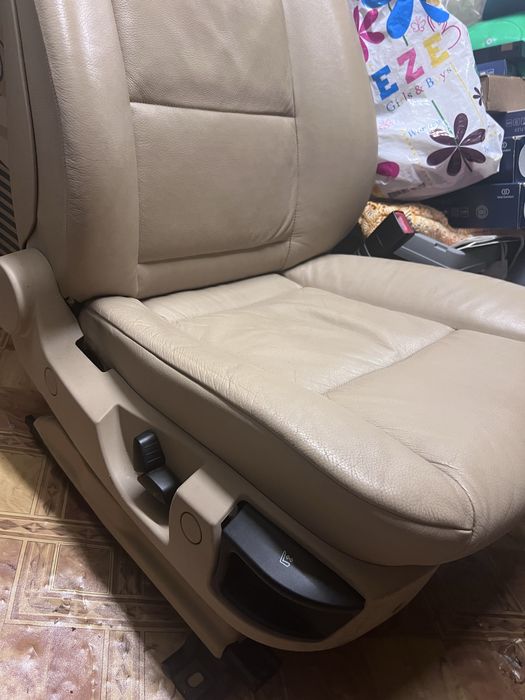 Бежов салон за БМВ Е60