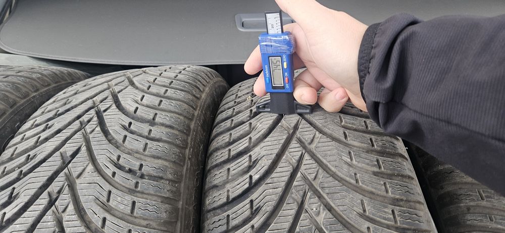 215/45/17 bf goodrich зимни гуми 7.45мм4 броя