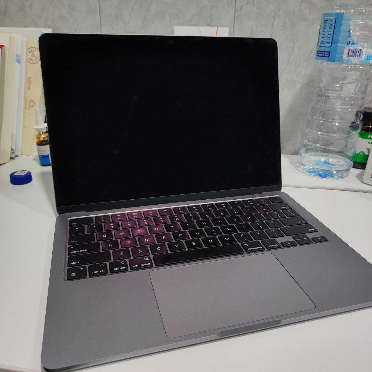 Macbook air M3 8/256 LLA 100%