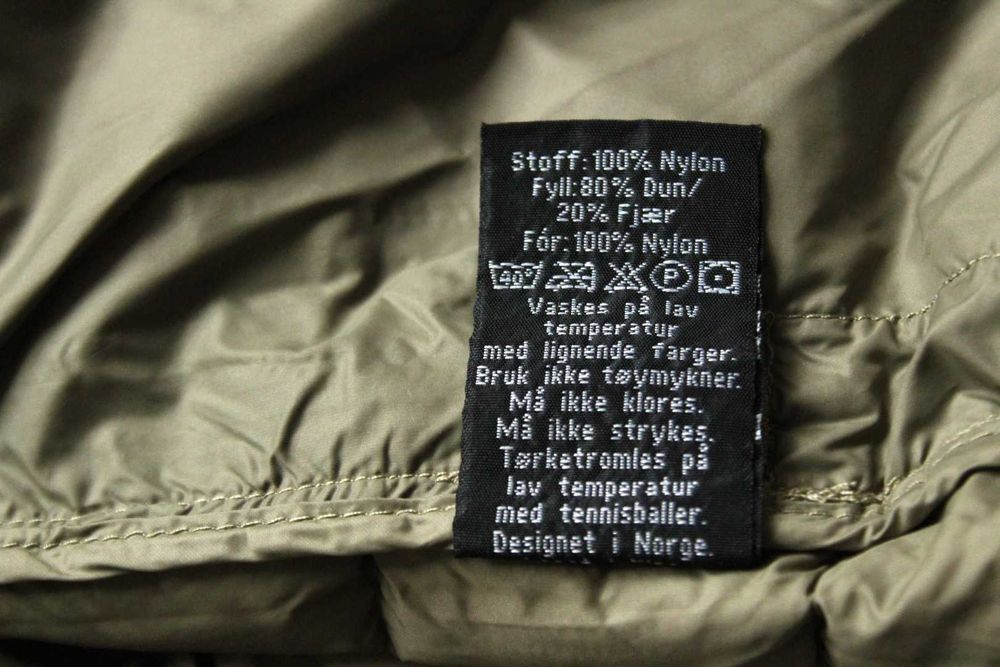 JOTUNHEIM OF NORWAY - мъжко олекотено пухено яке, размер L