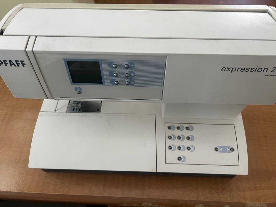 Швейная/Вышивальная   Машина   PFAFF