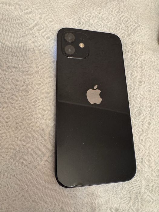 Продам iphone 12