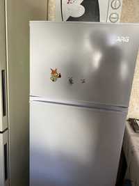 Холодильник продается
