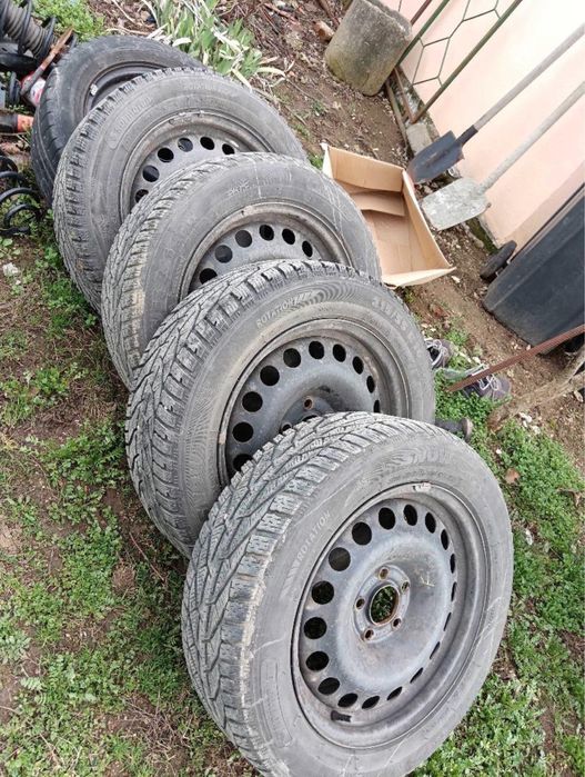 Vand 5 jante tabla 5x110 R16 cu anvelope de iarna