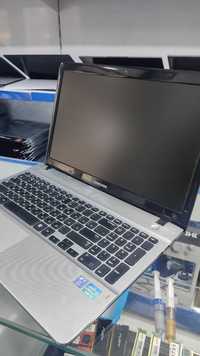 Ноутбук Samsung Core i3-3120M / 4ГБ / 700GB / 15.6''