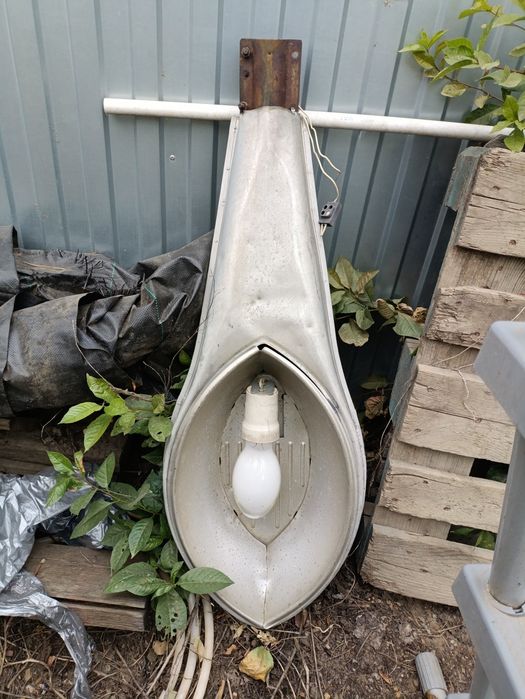 Продам фонарь уличный