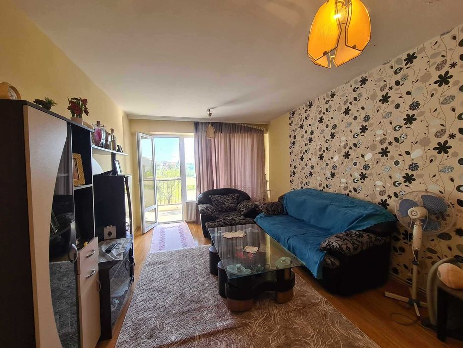 Продава се Двустаен апартамент в с. Стамболово, Област Хасково - 68 кв.м за 1000 €/кв.м - Снимка #1