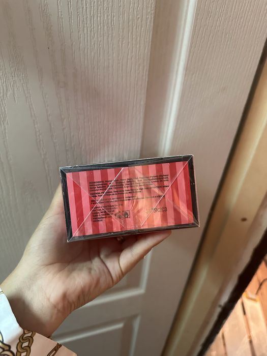 Victoria’s secret bombshell intense