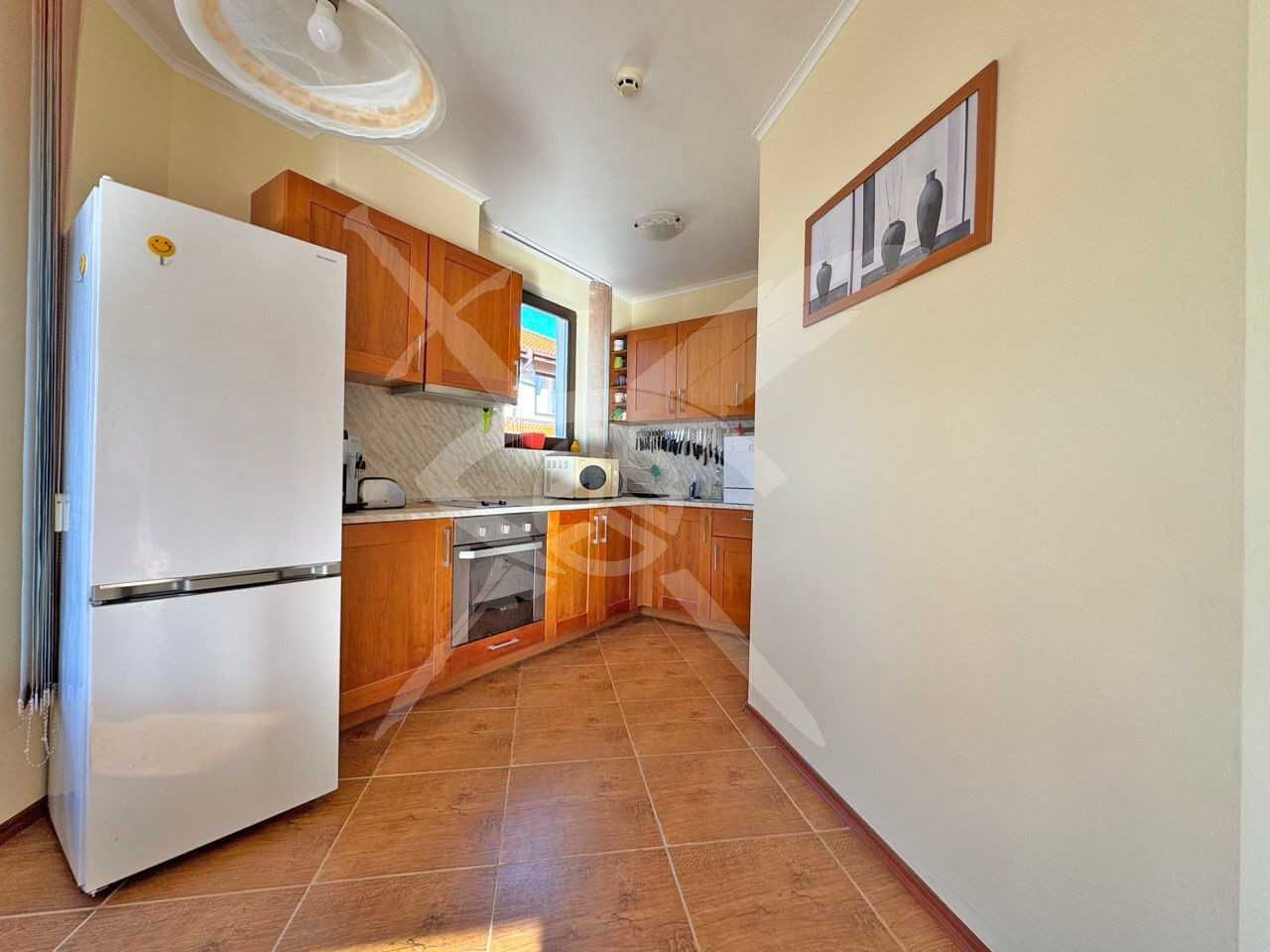 Продава се Тристаен апартамент в с. Кошарица, Област Бургас - 90 кв.м за 1078 €/кв.м - Снимка #1
