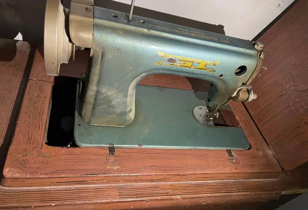 Швейная машина б/у. СССР