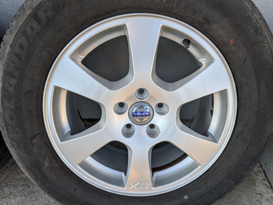 Jante SEGIN 17" Volvo XC60 XC70 anvelope vara 235/65R17 Yokohama 30671480