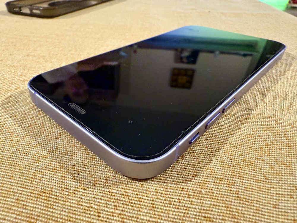 Продавам Iphone 12 64GB purple (лилав като НОВ)