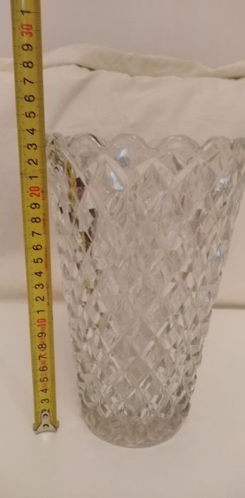 Vaze comuniste pentru flori