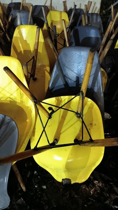 Vand scaune pentru terasa in stare buna de folosire