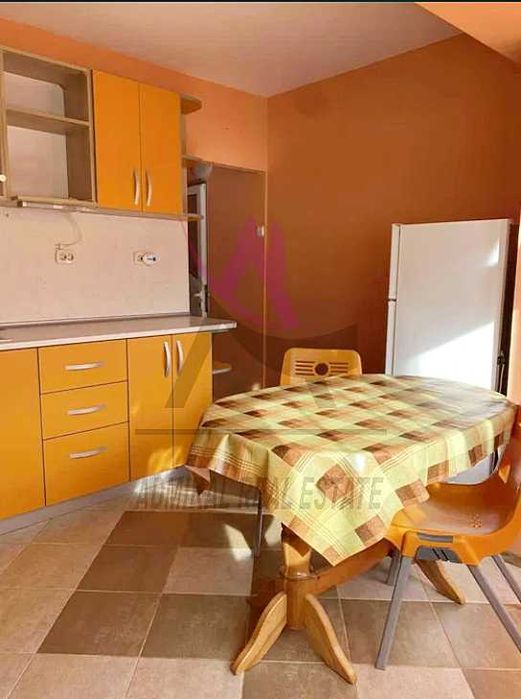 Уютна и функционална! Гарсониера- Цветен Пазар