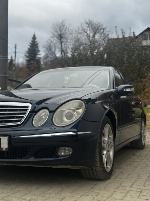 Mercedes w211 E Class