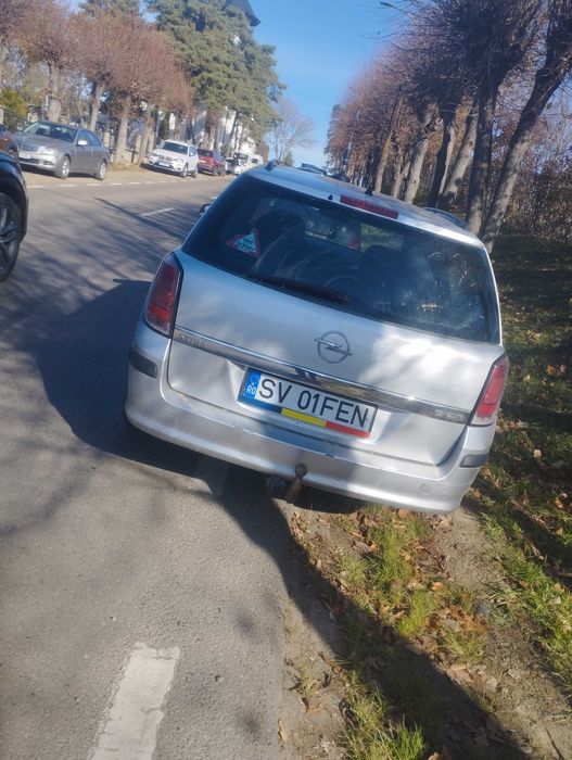 Vând Opel Astra h an 2005
