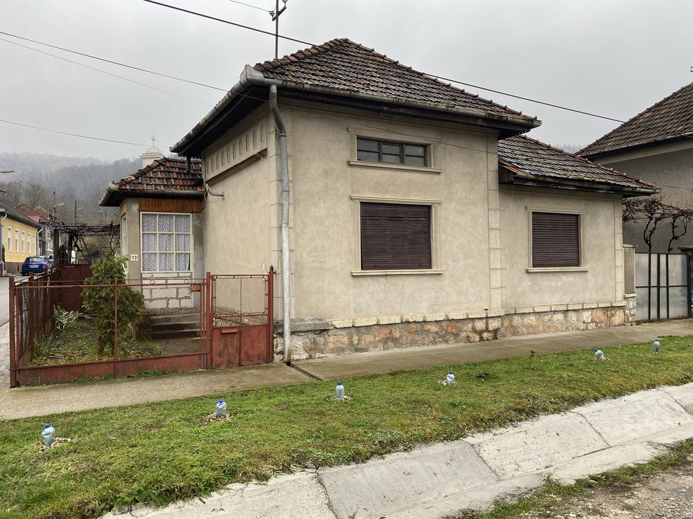 Vand Casa - 4 camere - Vascau - Urgent