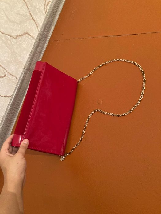 Сумка красная для любителей