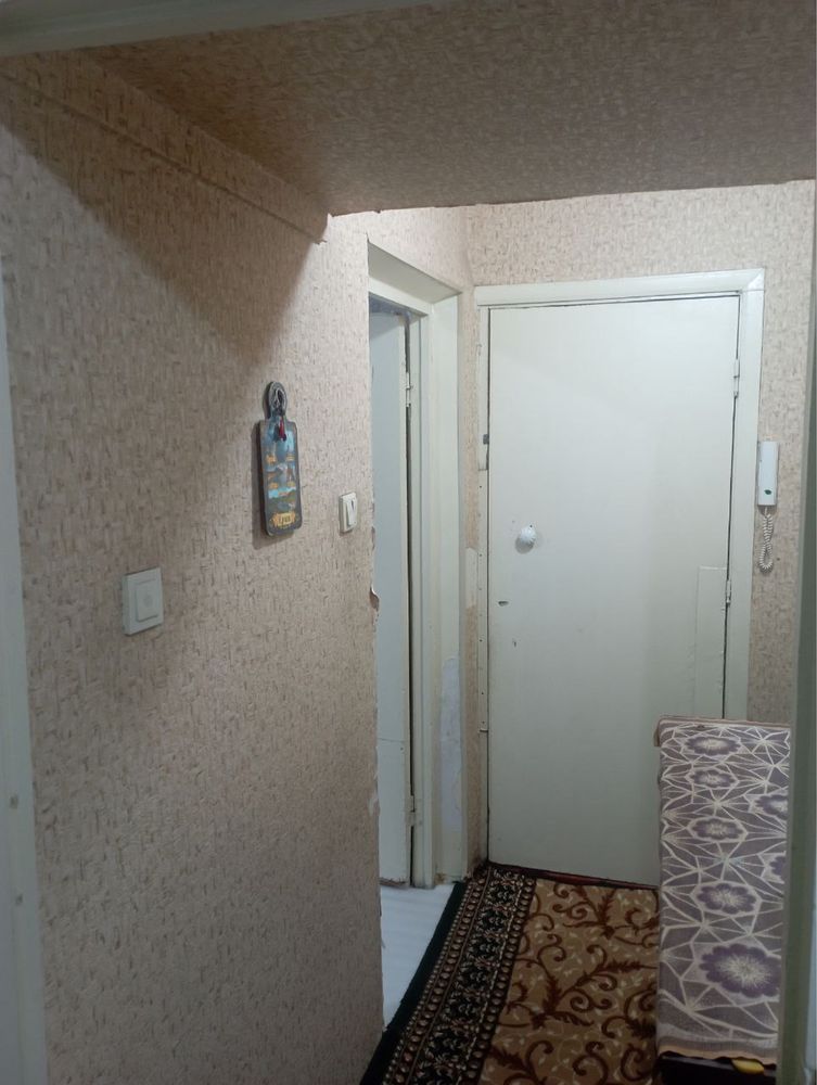 Продаётся  своя 1 комнатная квартира 41кв* водник