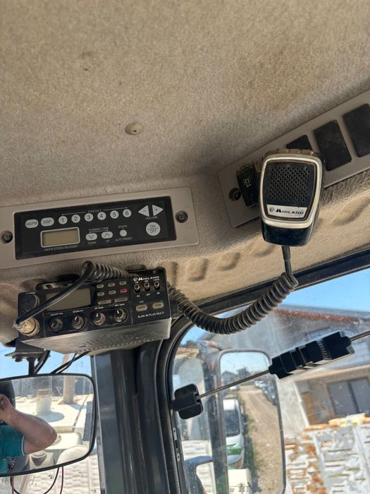 Încărcător  frontal Hitachi ZW 180