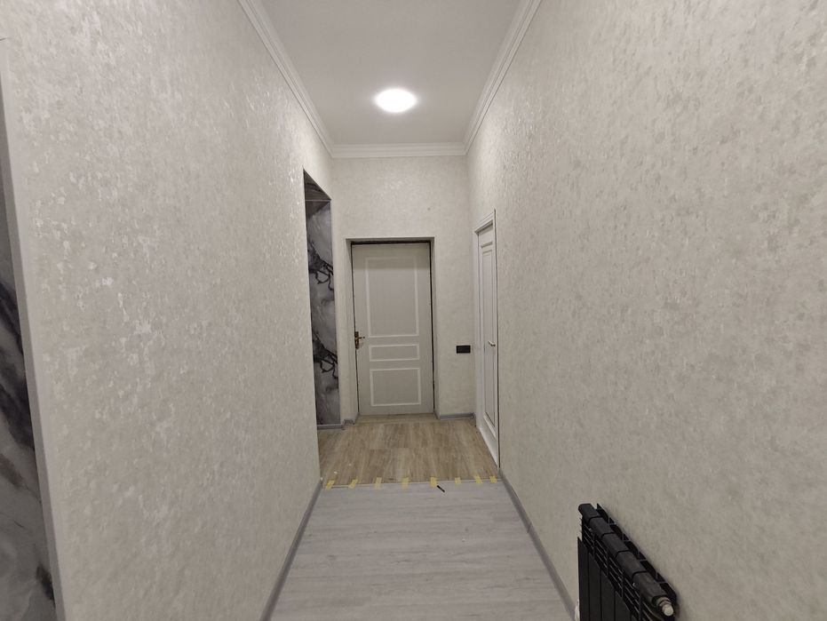 Уч кахрамон постидан 5 км шурода. Коттедж 5 хона 2 этаж