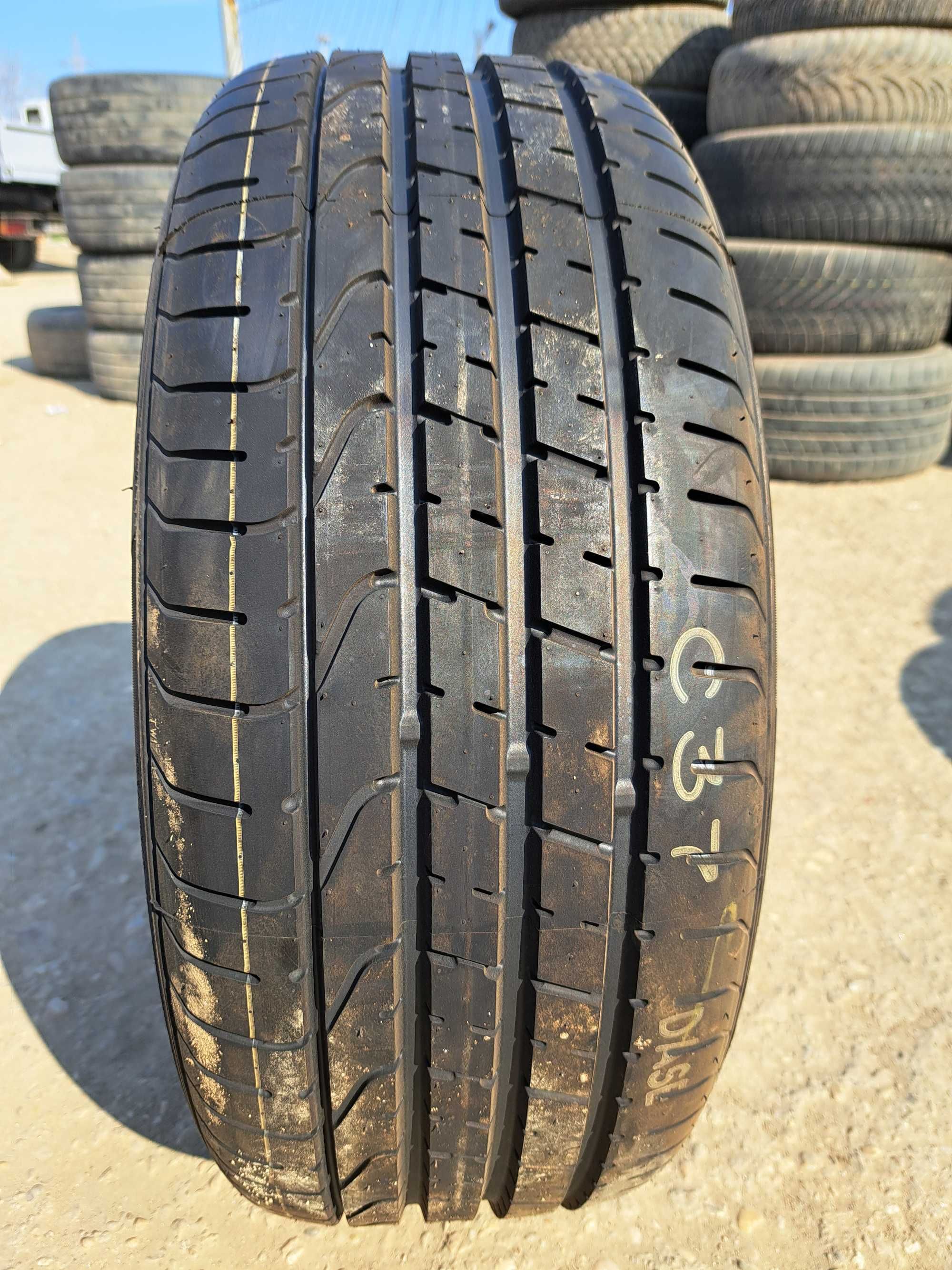 1 Bucata Anvelopa Vara Pirelli P zero 225/40/18 92W NOU #B10