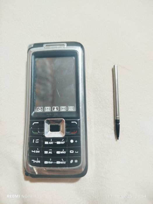 BMW telefoni 1.3 mg pixel ishlashi yahshi zur telefoncha olila srochna