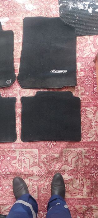 Коврики камри 55 оригинальный.