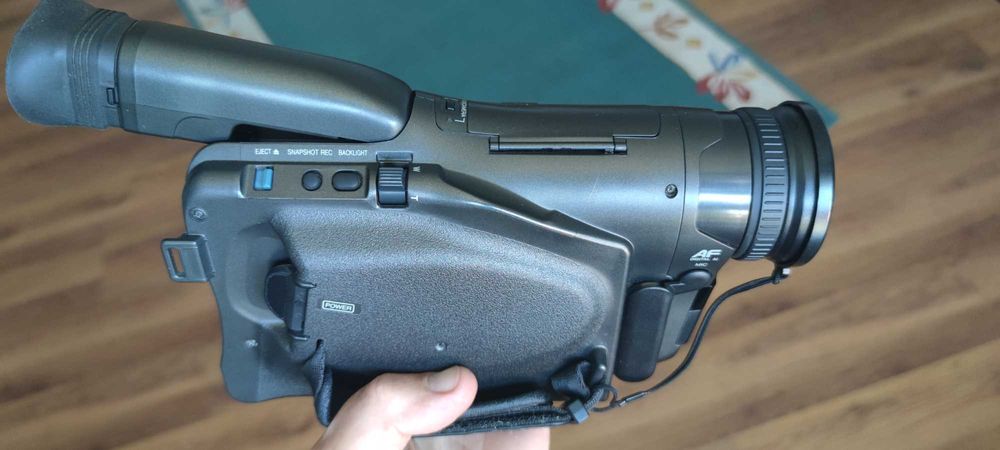 Camera video VHS C Panasonic RX70 exceptionala sau schimb cu tableta