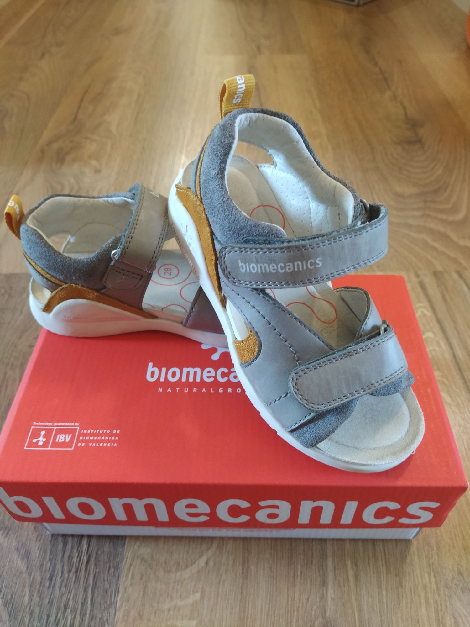 Детски сандали Biomechanics 28 номер