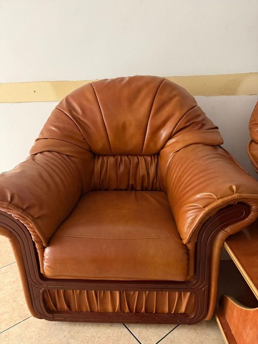 Canapea extensibila cu depozitare  cu 2 fotolii