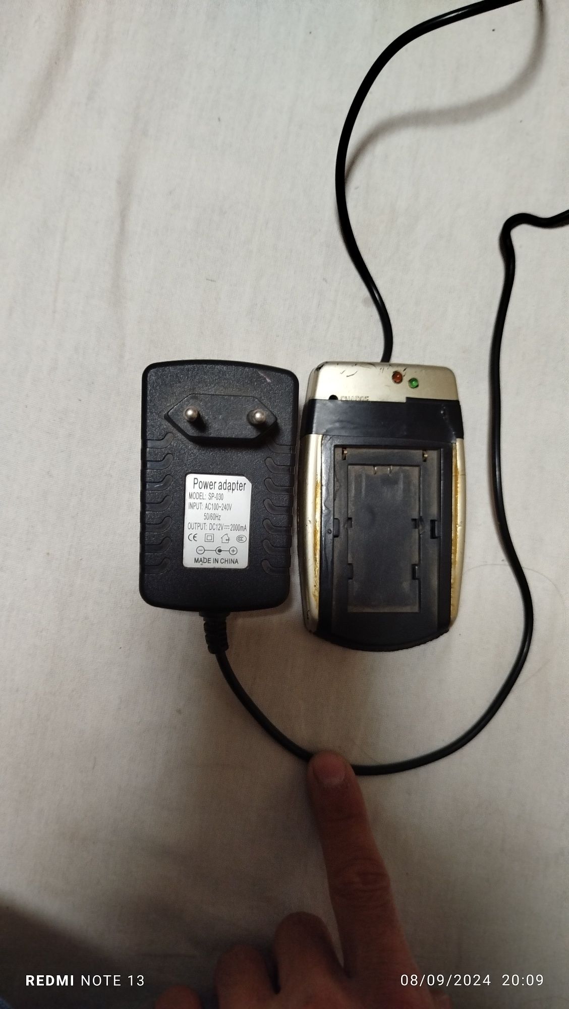 Fotoparat holati yaxshi  xotira kartasi 2 gb