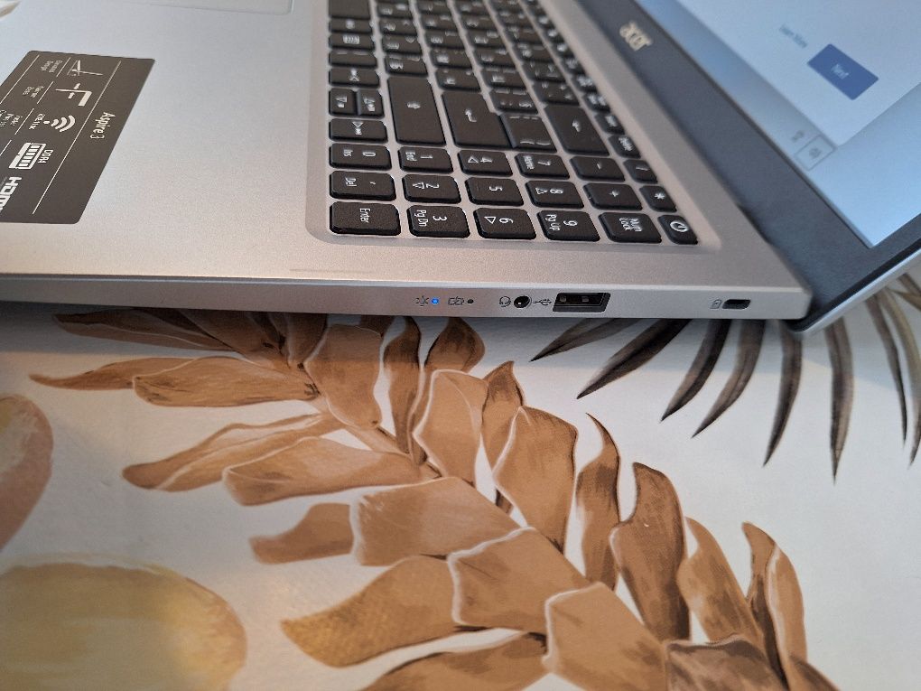 Лаптоп Acer Aspire 3
