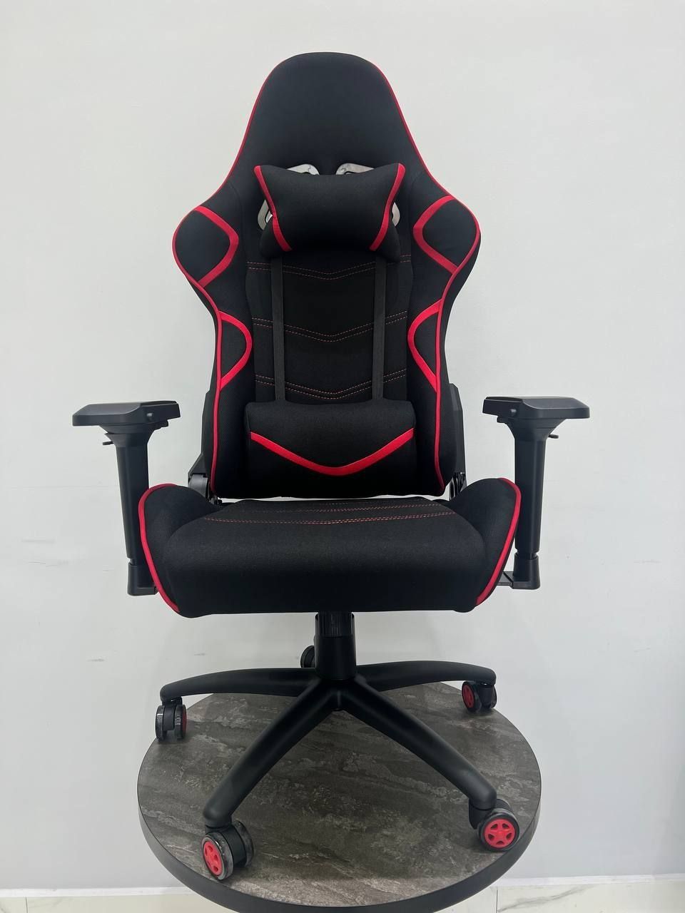 Компьютерные игровые кресло , кресло для геймеров модель Outrider