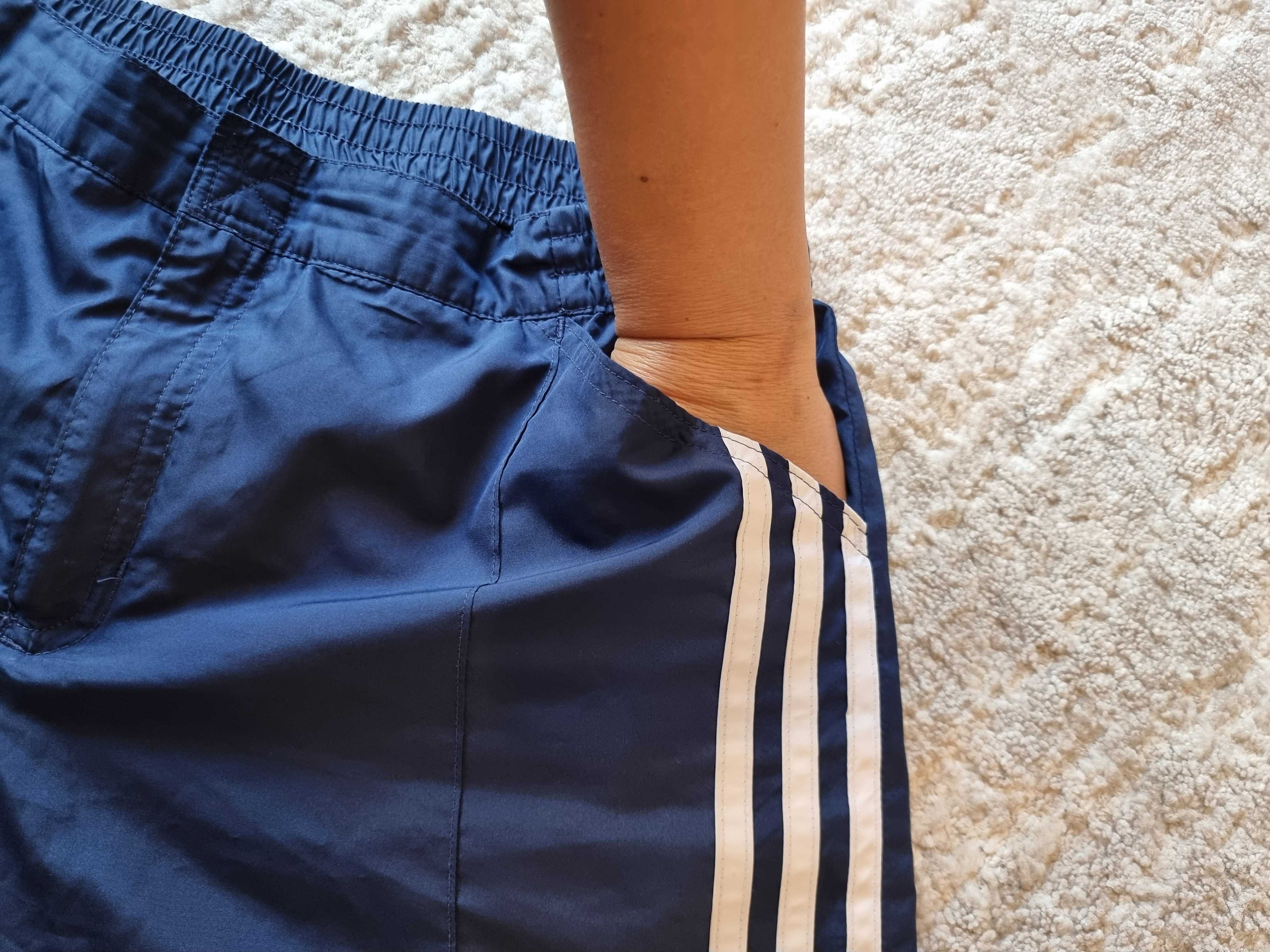 Pantaloni scurti dama Adidas M, bleumarin