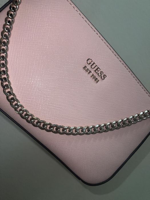 Guess чанта розова оригинална