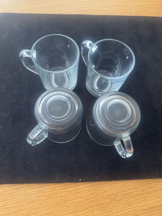 Стъклени чаши различни видове