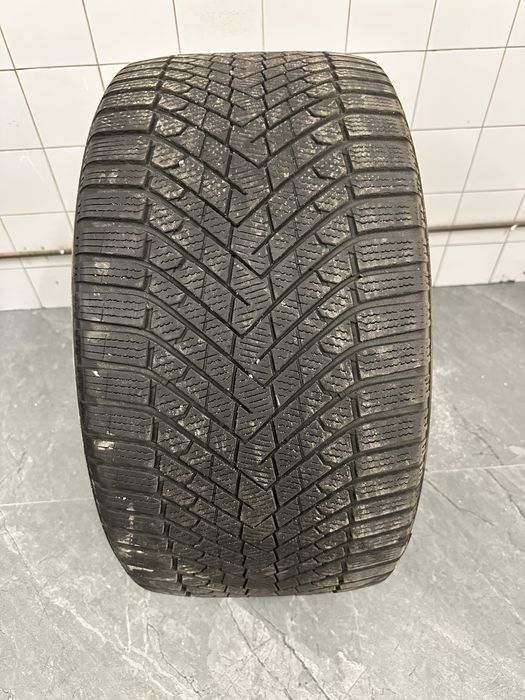 Vand 4 Anvelope de Iarna 275/35/22 si 315/30/22