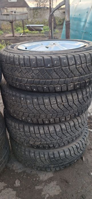 Комплект зимних колес